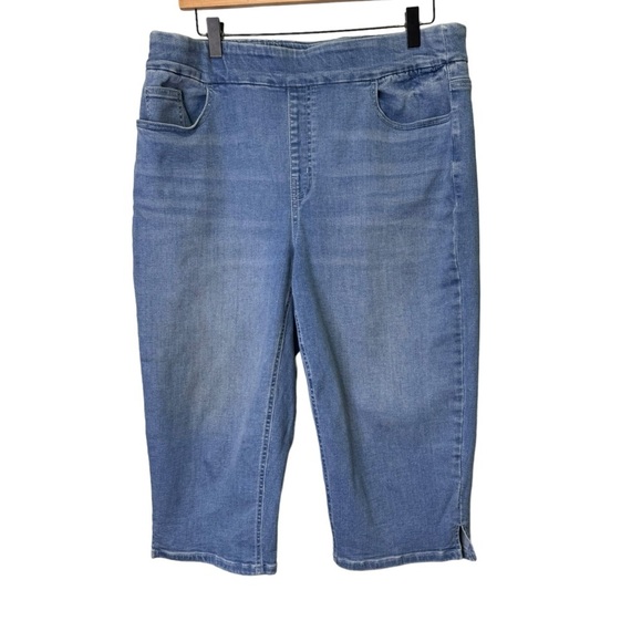 Pennington's Responsible, Savvy Fit, Denim Capri, Light Wash - d/C Jeans Size 16 - Picture 4 of 10